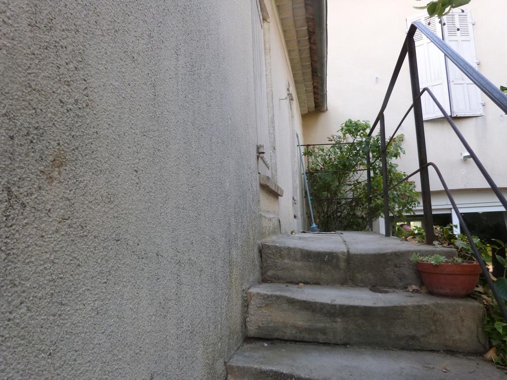 Petit Studio Le Pigeonnier A 5 Mn De Lourmarin Puyvert エクステリア 写真