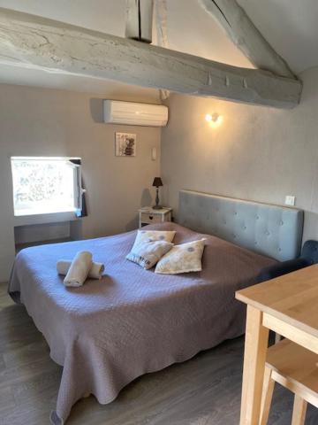 Petit Studio Le Pigeonnier A 5 Mn De Lourmarin Puyvert エクステリア 写真